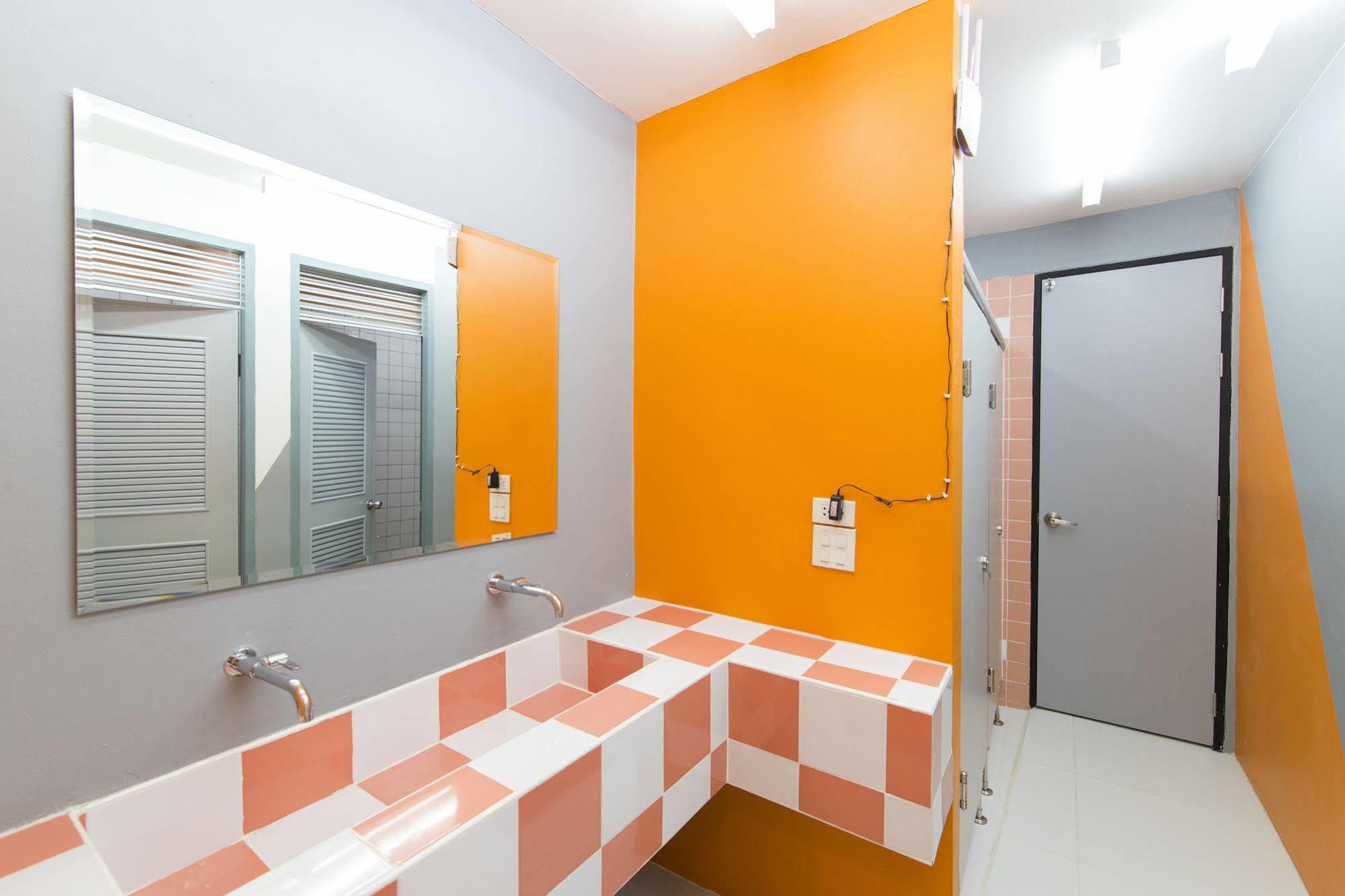 Pixellar Hostel Bangkok Eksteriør bilde